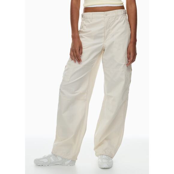 Aritzia Pants - Aritzia TNA New Supply Relaxed Mid-Rise Cargo Pants Women's Size 8